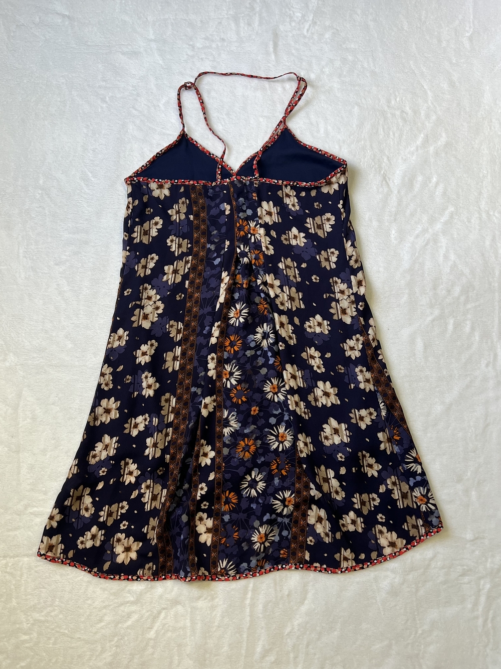 Francesca's‎ Collections Navy Floral Midi Dress with Cream Flowers - Picture 2 of 5